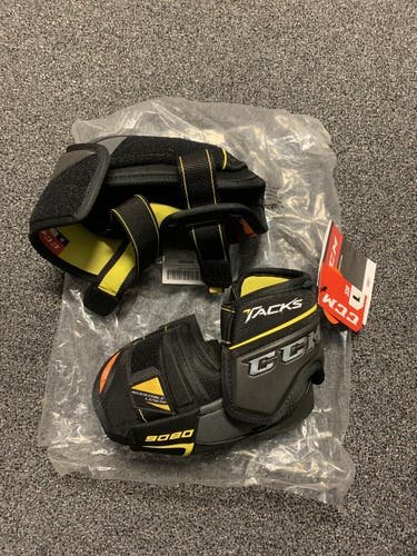 Senior Large CCM  Tacks 9080 Elbow Pads
