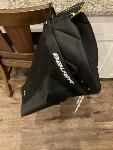 Black Junior XL Bauer  Supreme S27 Hockey Pants