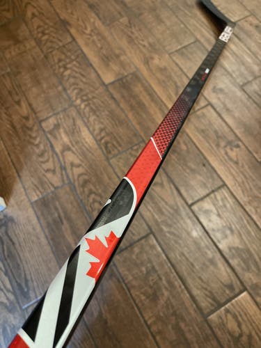 Bauer Pro Stock Canada Nexus Geo 87 PM9 69” Hockey Stick