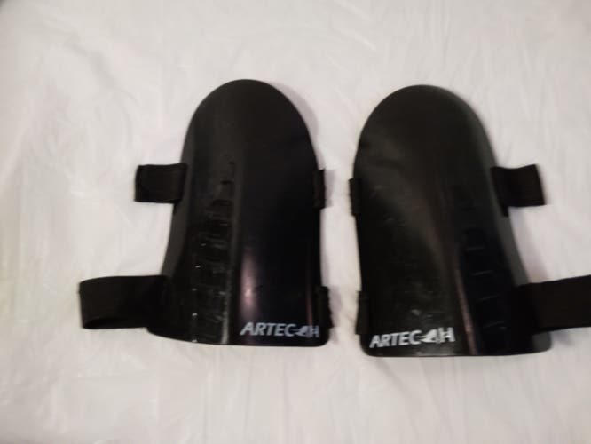 Artech Youth SL Shin Guards – Black – 10”