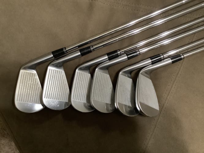 Used Men's Srixon Left Hand Z 565 Iron Set Stiff Flex Steel Shaft