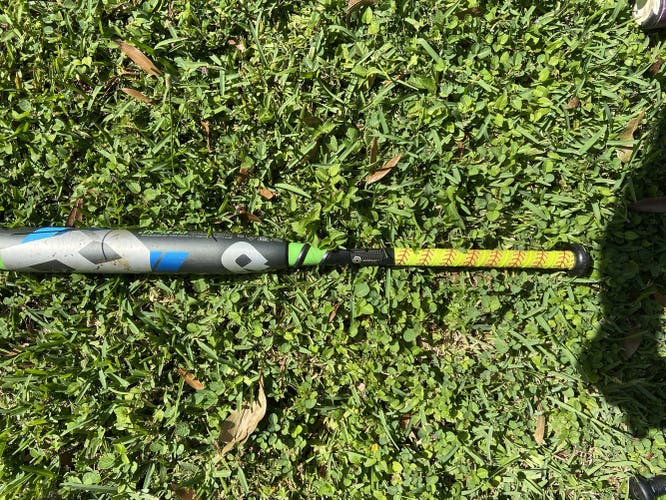 Gray Kid Pitch (9YO-13YO) 2016 Composite (-10) 20 oz 30" CF8 Bat
