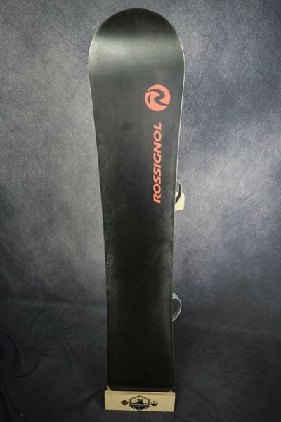 ROSSIGNOL NOMAD SNOWBOARD SIZE 152 CM WITH ROSSIGNOL LARGE