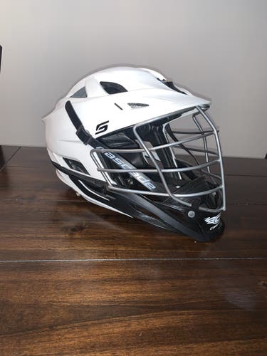 White Adult Player's Cascade S Helmet