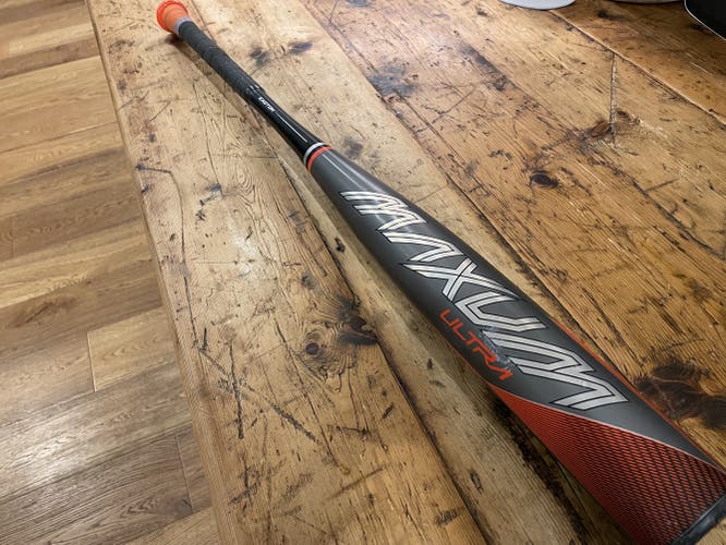 Easton Composite Maxum Ultra Bat (-3) 30 oz 33" BBCOR