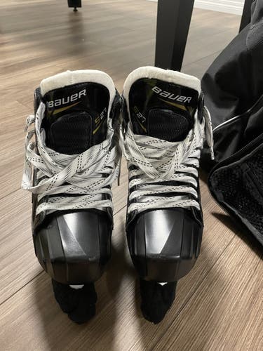 New Bauer Regular Width Size 7D Supreme S27 Hockey Goalie Skates