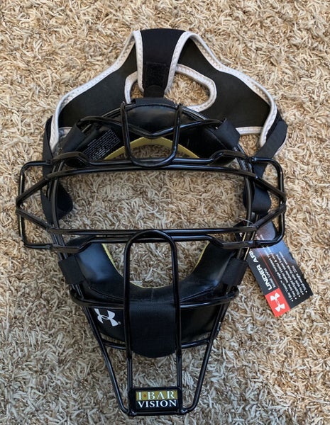 NEW Under Armour Catcher’s Face Mask - Black