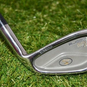 King Cobra 	Oversize 	3 Iron 	Right Handed 	39"	Graphite	Regular	New Grip