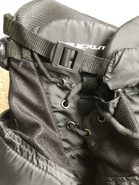 Black Youth New Small CCM QUICKLITE  QLT Hockey Pants