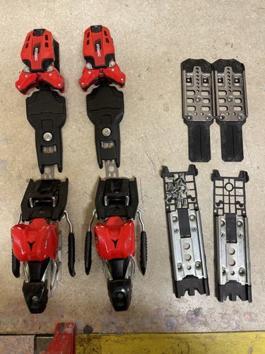 Used Atomic VAR X19 Bindings