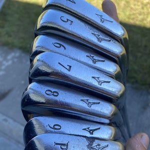Men's Right Handed Stiff Flex Steel Shaft MP 68 Iron Set