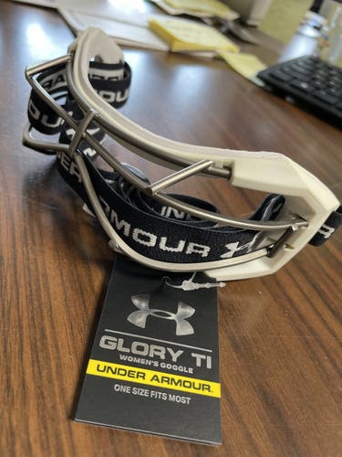 UA glory Ti women’s goggles in white