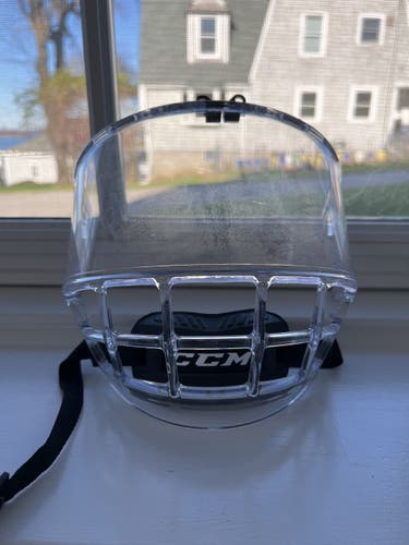 Used Large CCM FV1 Face mask