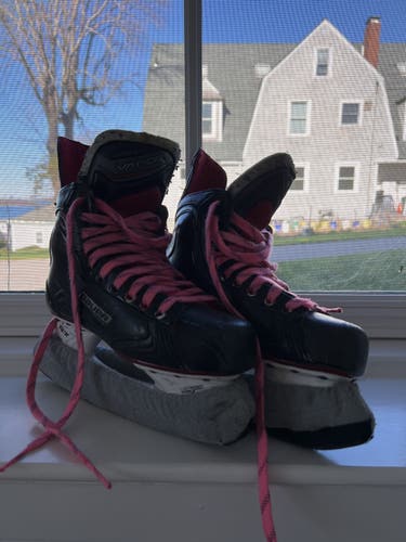Senior Bauer Size 6.5 Vapor X500 Hockey Skates