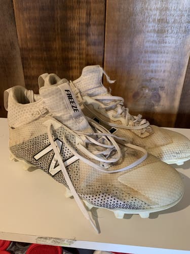 Adult Size 11 (Women's 12) New Balance