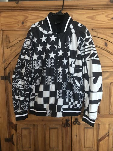 Men's Adult New Large Nike Jacket