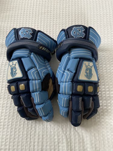 B/N UNC OG Brine King Lacrosse Gloves