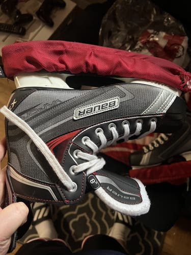 Senior Used Bauer Vapor x30 Hockey Skates Regular Width Size 8
