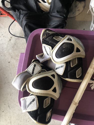 Used Medium Brine King Arm Pads