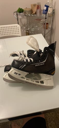 Senior Bauer Size 7 Supreme One.4 Hockey Skates