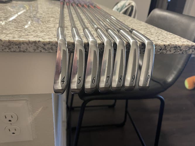 Srixon Z 785 4-PW Modus 3 Tour 120 Stiff