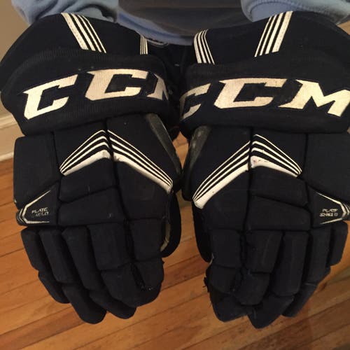 Navy Blue Used Junior CCM Tacks 5092 Gloves 12"