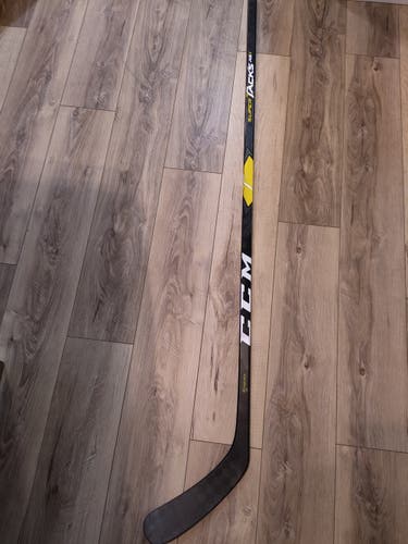 Senior CCM RH Super Tacks AS1 Hockey Stick Mid Pattern next to new read description