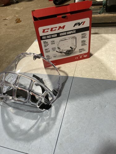 Senior  CCM Shield FV1