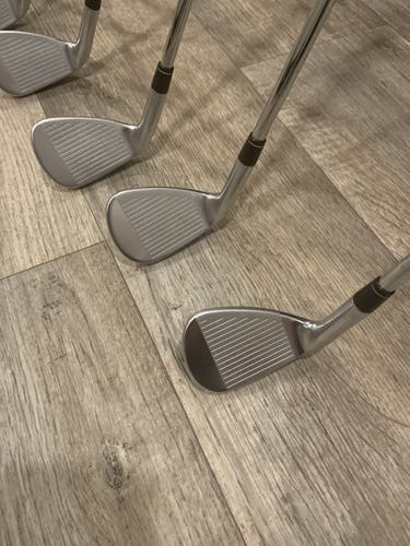 Men's Right Handed Stiff Flex Steel Shaft Apex 19 Iron Set