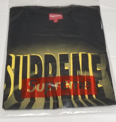 Supreme FW18 Light SS Top Men's Size L Black Backlit Logo Casual T Shirt New