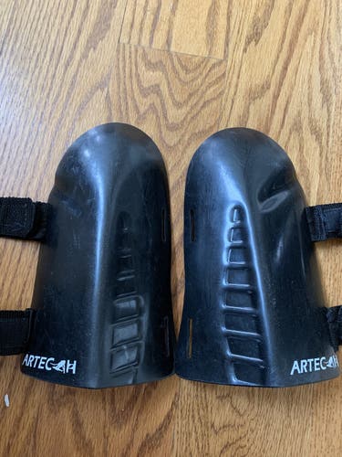 Artech Youth Ski Racing Shin Guard 10"
