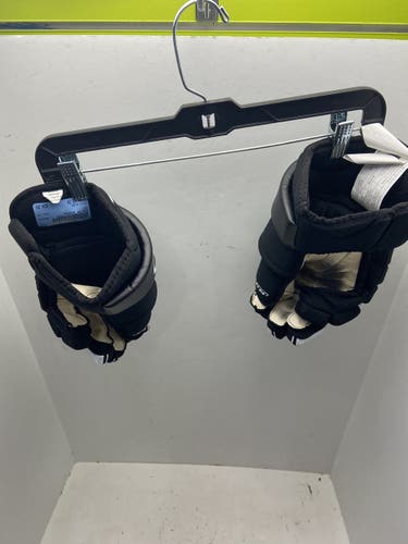 Used Ccm 4r 13" Ice Hockey Gloves
