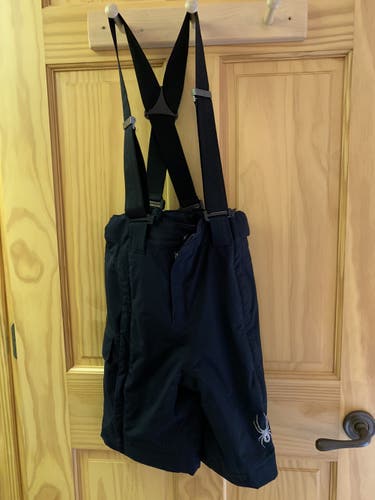Spyder zip off training shorts, size 10