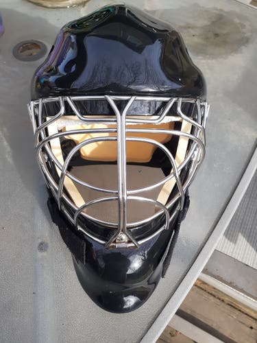 Vaughn VM 7400 Goalie Mask