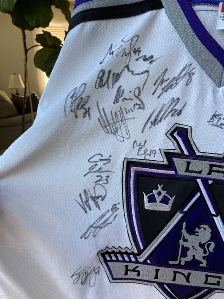 Signed Los Angeles Kings Jersey 20+ Player Signatures from 2001