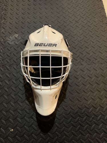 White Senior Bauer NME 8 Goalie Mask