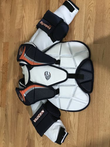 Junior Used Medium Vaughn Velocity 7100 Goalie Chest Protector