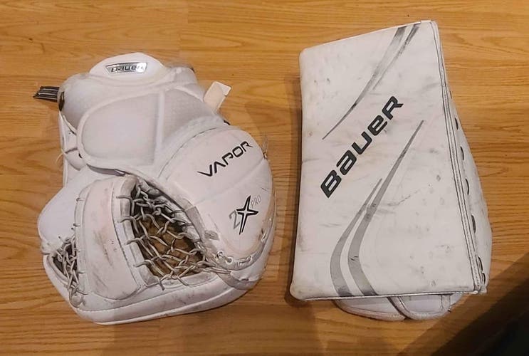 White Senior Used Bauer Regular Vapor 2x Pro Glove & Blocker