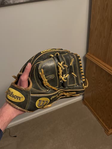 Custom Wilson A2000 Baseball Glove