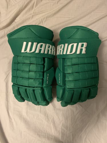Green Toronto St. Pats Warrior Alpha Pro Gloves