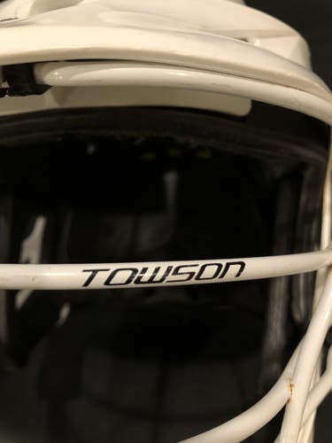 CUSTOM TOWSON White Adult Cascade R Helmet