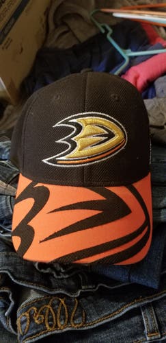 Black Adult Unisex Used Large Reebok Hat
