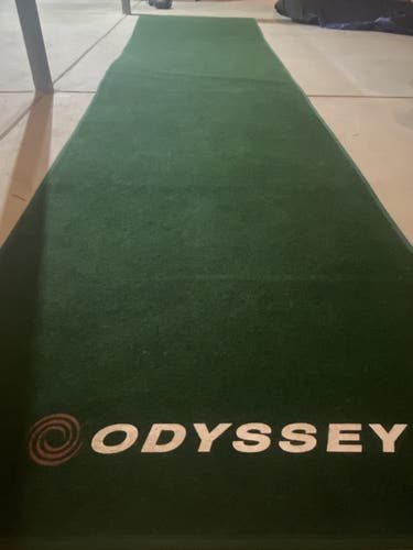 Odyssey Putting Green