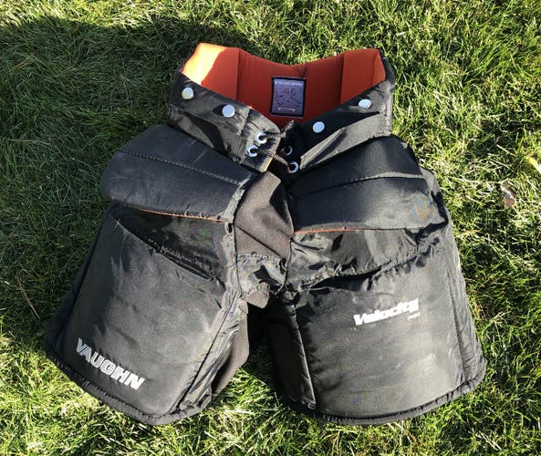 Senior Used Small Vaughn Velocity 7450 Hockey Goalie Pants