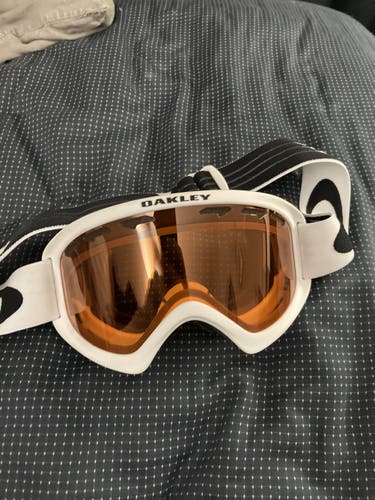White Unisex Oakley Small line miner Ski Goggles