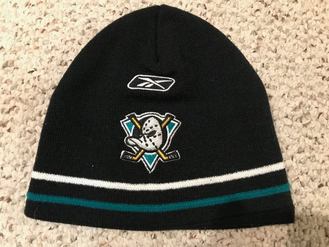 Mighty Ducks of Anaheim Black Adult Unisex Used Small / Medium Reebok Winter Hat