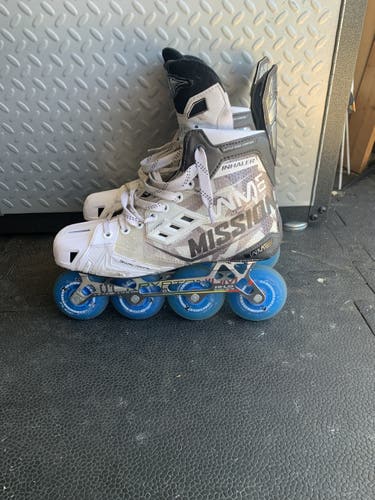 Mission WM01 Roller Hockey Skates