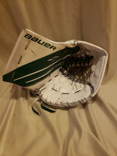 Senior Used Bauer Regular Hyperlite Pro Stock