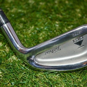 Titleist 	Dci 962	3 Iron 	Right Handed	39.5"	Steel 	Stiff	New Grip