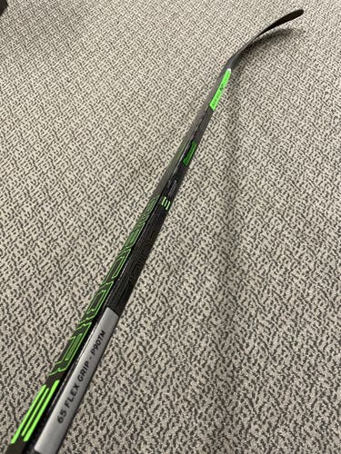 CCM Trigger 5 Pro 65 flex P90TM Curve left hand stick